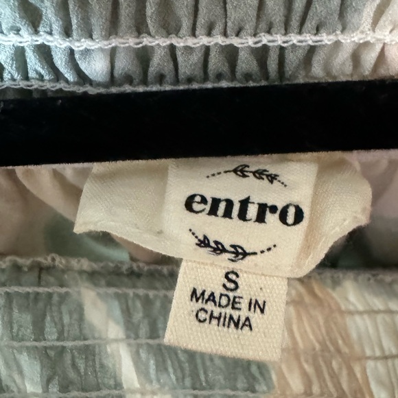 Entro Off-The-Shoulder Blouse, Bell Sleeves, Multi Color Sage/Tan/Cream, Small - Picture 5 of 8